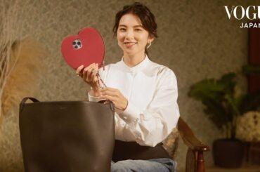 田中麗奈のバッグの中身は?自身と子どもと向き合い、役者としての表現も深まったと語る彼女の日常を感じるアイテムたち。| In The Bag | VOGUE JAPAN 田中麗奈のバッグの中身は?自身と子どもと向き合い、役者としての表現も深まったと語る彼女の日常を感じるアイテムたち。| In The Bag | VOGUE JAPAN