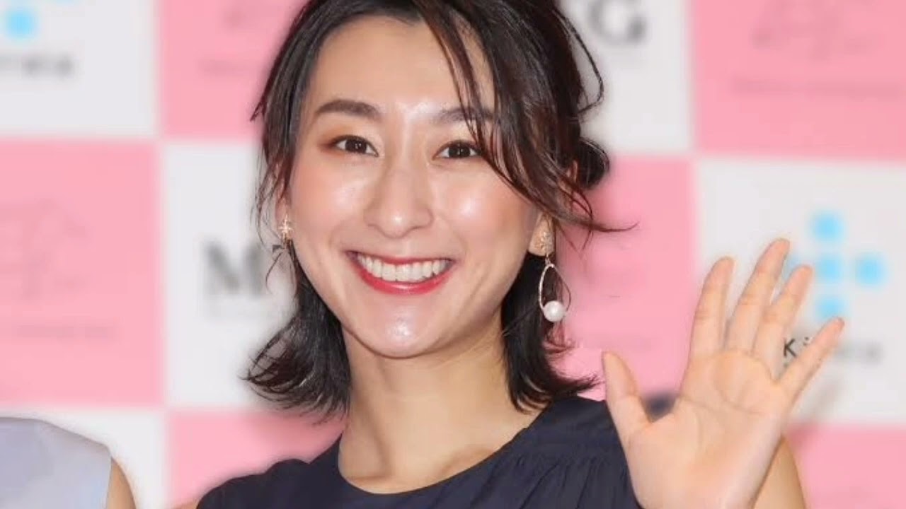 「布面積の少なさ」浅田舞、“赤ビキニ”投稿が話題「泳げないのに人魚？」皮肉ツッコミも