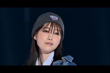 B1- 【TGC2024A/W】高橋ひかる、超ミニスカから美脚スラリ カジュアルなトラッドスタイル着こなす