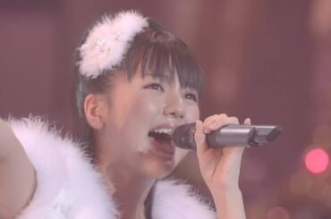 Love & Peace = パラダイス / 真野恵里菜 (Hello! Project 2010 WINTER 歌超風月～モベキマス！～)