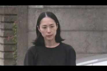 深津絵里　西田敏行さん自宅を弔問　喪服姿で沈痛　妻夫木聡、三谷幸喜氏とお別れ
