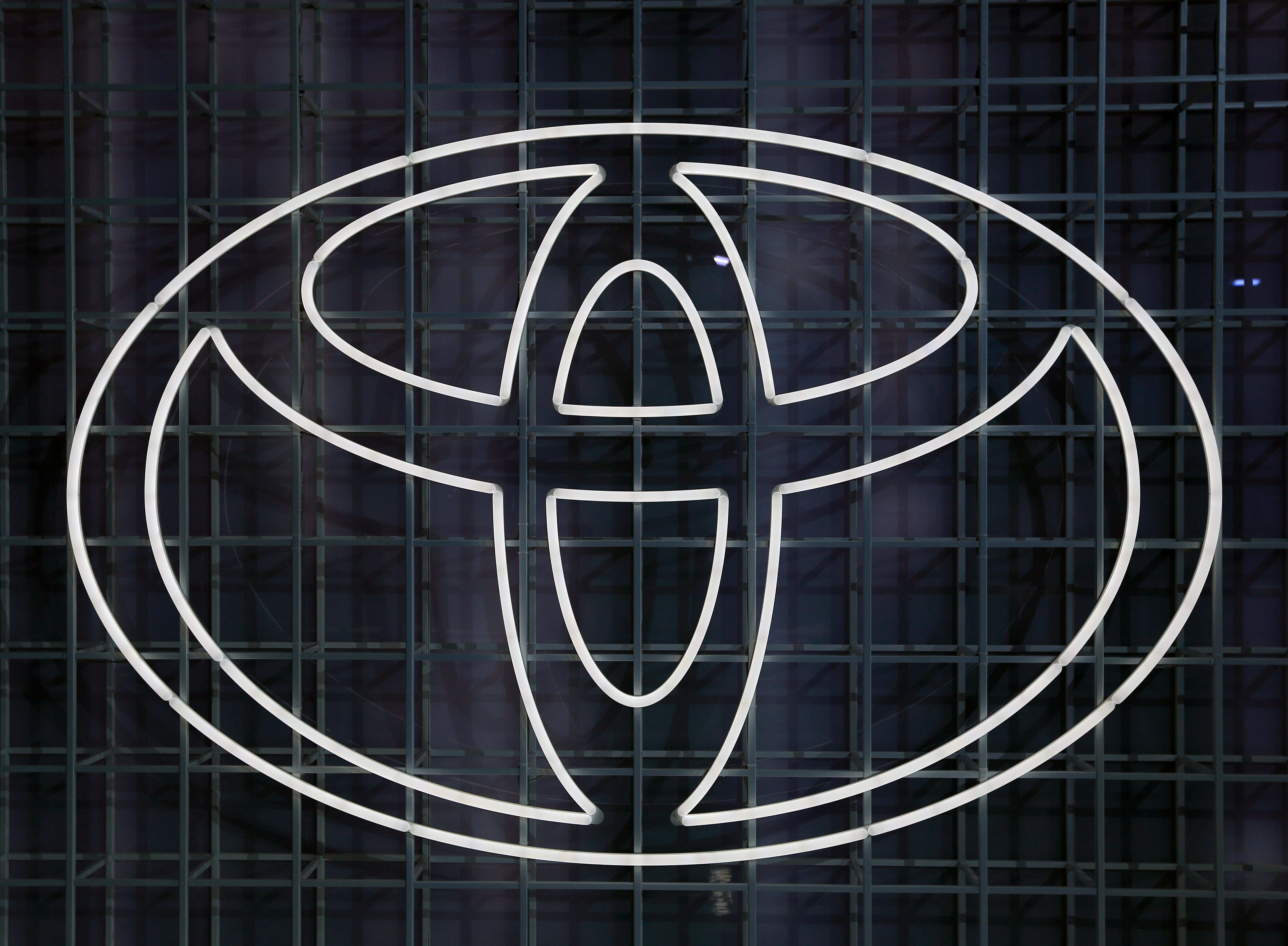 トヨタ、24年度上期世界販売2.8％減　日中低迷で2年ぶり前年割れ