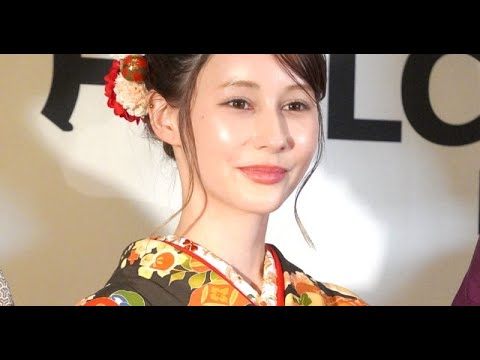 B1- ダレノガレ明美、18歳でファースト着物 両親に借金も「3年で返済しました」 “結婚式”にも言及 B1- ダレノガレ明美、18歳でファースト着物 両親に借金も「3年で返済しました」 “結婚式”にも言及