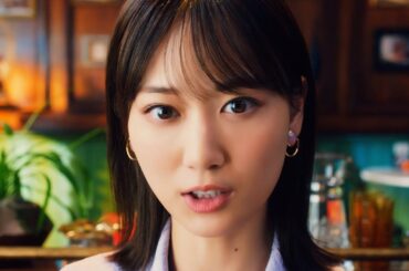 山下美月がワンピカード参戦！？生見愛瑠とバチバチのカードバトル！　ONE PIECEカードゲーム新TVCM 『ガチな２人』篇