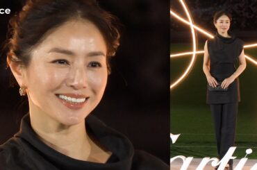 井川遥、髪アップスタイルで映える美しい首元　輝く総額1400万円超のジュエリー　カルティエ“TRINITY 100”セレブレーションパーティ