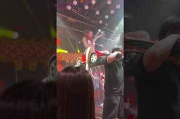 水着でスタイル抜群てんちむ！陽キャノリノリおみこしロクサンエンジェル👼バーレスク東京