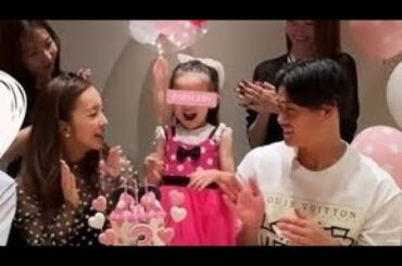 板野友美、3歳になった愛娘に“七五三の着物受け継がせ”感動！　アイドル級のちっちゃいポージングに「かわいいじゃん！」「めっちゃ似合う！」