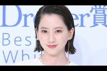 河北麻友子、セーター1枚で美脚スラリ 誕生日ディズニーコーデが「可愛すぎ」「真似したくなる」と話題