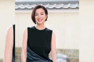 「ショートめっちゃお似合い」鈴木京香、デコ出しオールバックヘア＆黒ぶちメガネ姿が凛々しい「真似したぁい」羨望の声