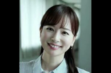 「逮捕して下さい！」一日警察署長の皆藤愛子(40)の呼びかけに人だかり「交通安全を心がけて」