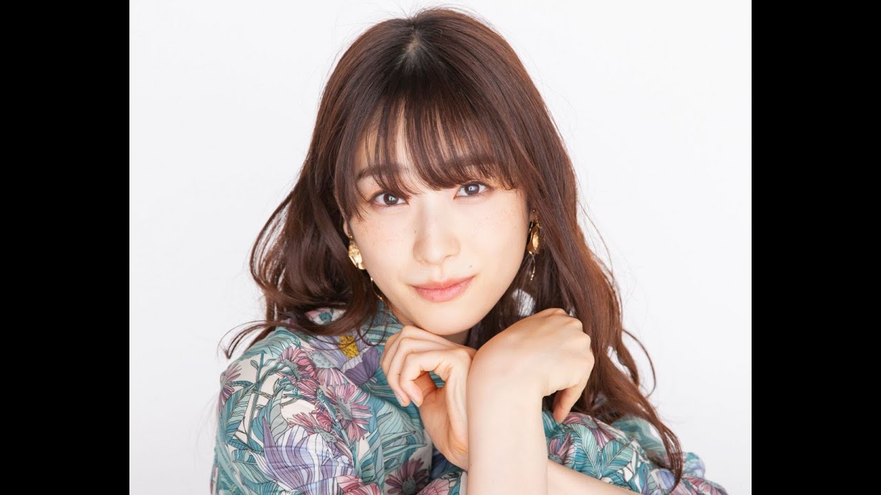 B1- 高橋ひかる、“美背中”あらわなドレス姿に反響「リアルリトルマーメイド?」 B1- 高橋ひかる、“美背中”あらわなドレス姿に反響「リアルリトルマーメイド?」