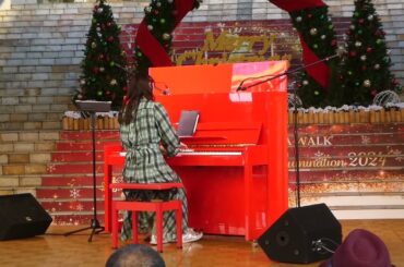 2024/12/21 松井咲子ピアノ演奏@ビナウォーク　♬いきものがかりメドレー
