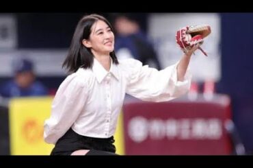 始球式の捕手役で話題となった長身美女　打ってもすごかった　左打席で“ホームラン”直撃