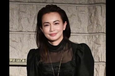 46歳・長谷川京子、息子に“ほうれい線”指摘され自撮り　どアップに「どこにほうれい線が」「シワ一つ無いなぁ…」