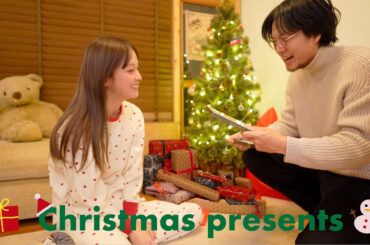 大量のX'masプレゼントを開封🎅！今年も1年ありがとうございました♡