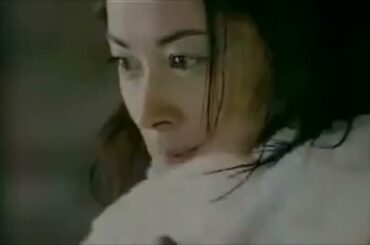 Misaki Ito กดคอมพิวเตอร์ดูฟุตบอลโลก