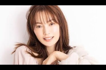 49歳・蛯原友里、太もも美脚のぞくミニスカ姿「衰えない美しさすごいな」「ずっと若さが更新され続けてます」....,,,,