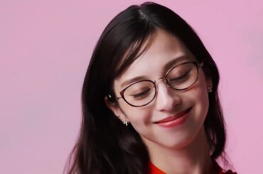 メガネ中条あやみさん