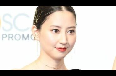 "河北麻友子の正月豪華食卓公開 🍣✨ 美しい盛り付けと美味しさが話題に"