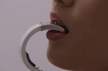 潜入捜査官　本田翼