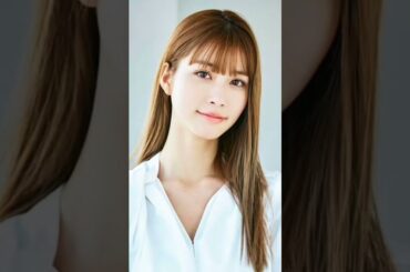生見愛瑠、美脚映えるミニ丈ワンピに反響「スタイル良いし可愛い」「彼女にしたい」