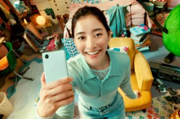 新木優子、SUUMO初登場！手のしぐさが魅力的なカメラワーク／SUUMO CM＋メイキング＋インタビュー
