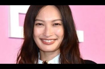 大政絢、第1子妊娠を発表「安定期に入り、母子共に健康に」　夫はONE OK ROCKのギタリスト・Toru