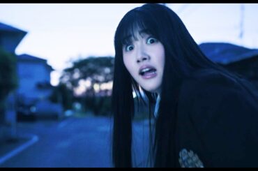 「見える子ちゃん」原菜乃華主演で実写映画化！“見える”主人公が“見えていないフリ”をする特報映像が到着！