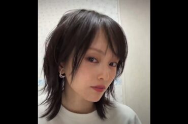 山本彩 ピアスが落ちないことを証明するために暴れる さやかちゃんかわいい#山本彩 #可愛い