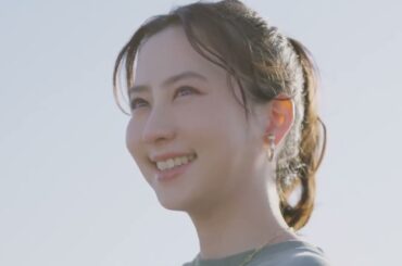 日帰り手術の近視治療法「ICL」河北麻友子さんWeb CM「DON'T GIVE UP篇」