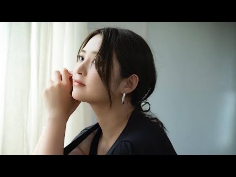 ＜鈴木咲＞封印していたグラビア解禁　「久しぶり過ぎて小っ恥ずかしくてヤバかった」
