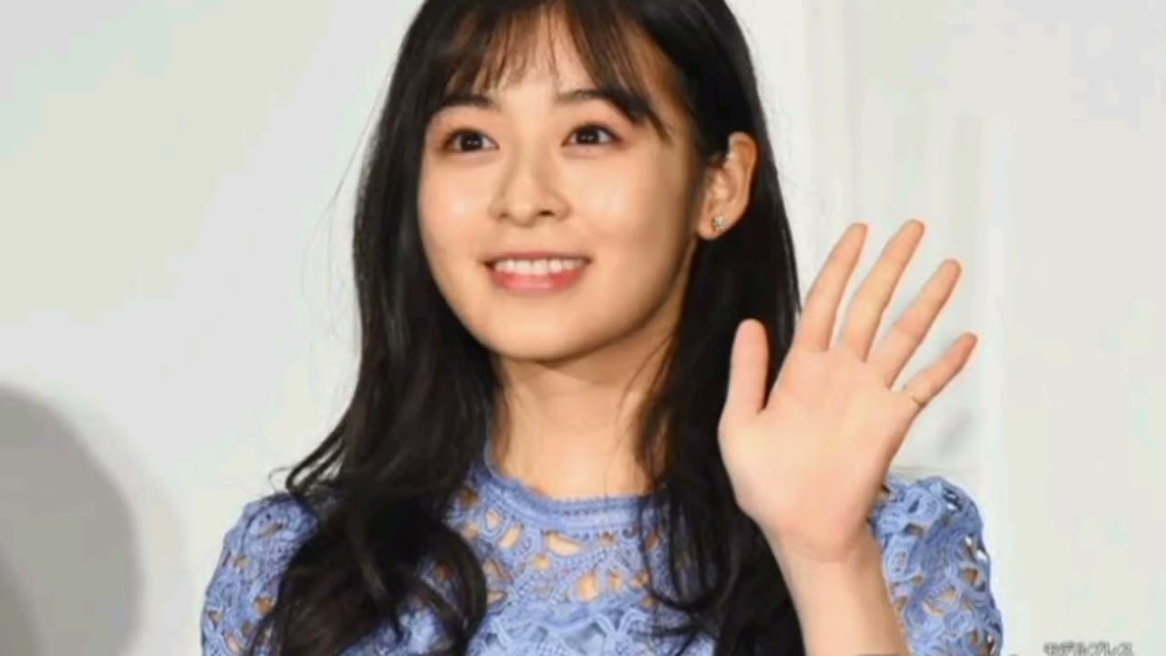 森七菜、ロング×インナーの派手髪で印象ガラリ「レアすぎる」「似合ってる」の声