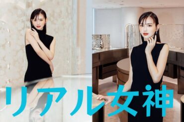”リアル女神”鈴木えみ、黒のベアトップドレス姿に「美しすぎて凝視しちゃいました」