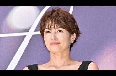 ＜吉瀬美智子＞ミニスカ×ニーハイブーツ、ゴルフウエアでキュートな写真も　所属事務所が50歳の誕生日祝福