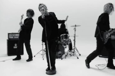 ONE OK ROCK - Tropical Therapy [OFFICIAL MUSIC VIDEO]