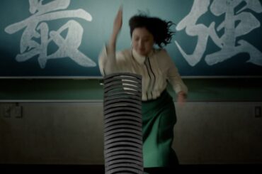 吉高由里子、瓦割りで衝撃の結末！？CMメイキング&インタビュー映像公開　JCOM新TVCM「瓦割」篇