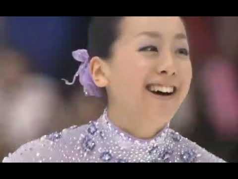 浅田真央さんの完璧でエレガントなスケーティグに納得の笑顔が素敵です⛸️🎀😍