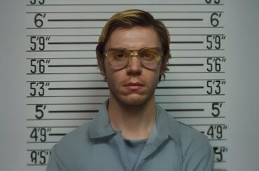 変態殺人鬼は本能を満たすために犠牲者の肉を食べる【映画紹介】