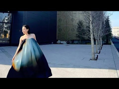 「久しぶりに見た！」電撃引退から8年…浅田真央〝激変〟にファン仰天　オールバック＆ドレス姿に「さらに大人っぽくなってる....