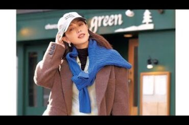 【蛯原友里さんが着こなす！】40代の最旬「カラーコーデ」2選｜STORY