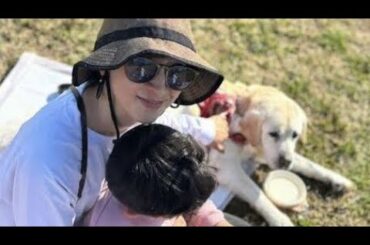 滝川クリステル、愛犬と親子３人で過ごす休日を報告「天気のいい日に日向ぼっこ」「ゆったりとした時間が過ごせます」tfriju