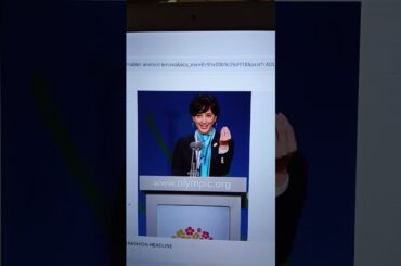 滝川クリステルのマネをすると、永六輔になる。