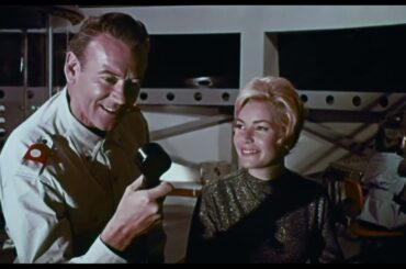 Battle of the Worlds (1961 Sci-Fi) An armed meteor is sent to destroy Earth...