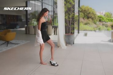 菜々緒さん スケッチャーズ・ハンズフリー スリップインズ デイリー サンダル編（15秒）