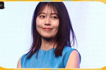 有村架純、ボディーライン際立つブルーのセットアップ　明るい装いで会場を彩る　鈴木亮平と映画「花まんま」完成報告会に登場