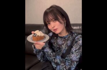山本彩が犬ケーキを実食！そのお味は…？ #山本彩 #可愛い #犬好き #犬のいる生活
