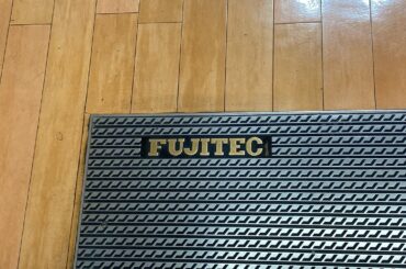オリンピック 川崎鹿島田店 エスカレーター