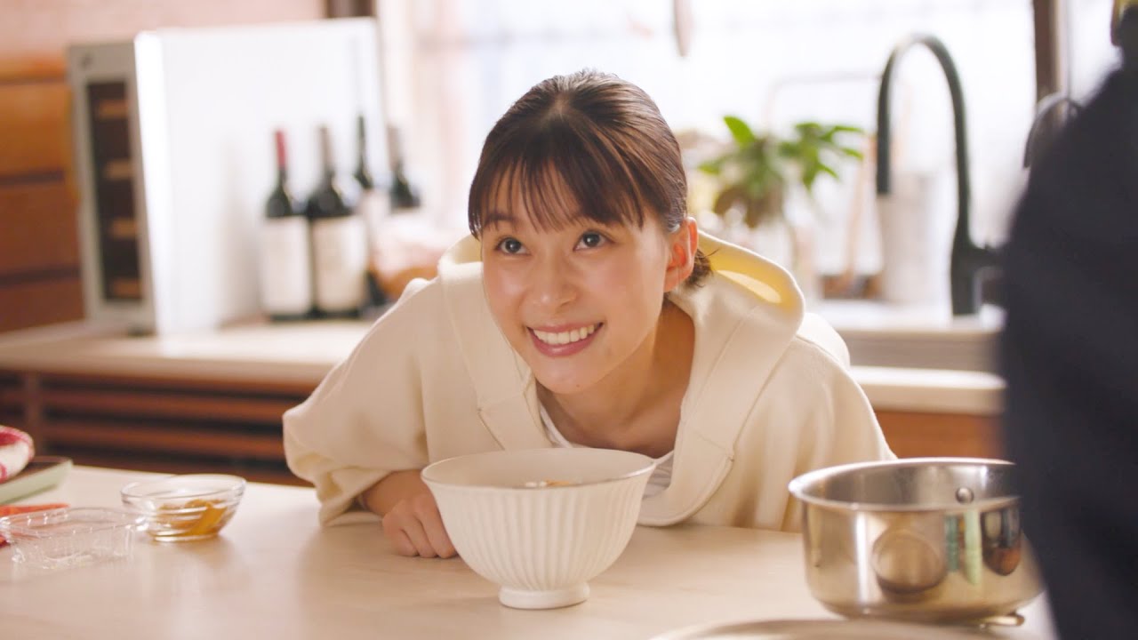 芳根京子、秘伝のオリジナルレシピを公開!「サッポロ一番」ずっと好きだったんだぜ。春の新TVCM 芳根京子、秘伝のオリジナルレシピを公開!「サッポロ一番」ずっと好きだったんだぜ。春の新TVCM
