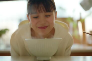 芳根京子出演／サンヨー食品の新CM「サッポロ一番ずっと好きだったんだぜ。芳根京子さん 塩らーめん篇」