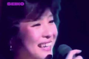 【超貴重】松田聖子・初の日本武道館でのコンサート「1982年 『Christmas Queen』」ユーミン「恋人がサンタクロース」カバー歌唱のレア映像！/松田聖子「裸足の季節」 1982年 日本武道館